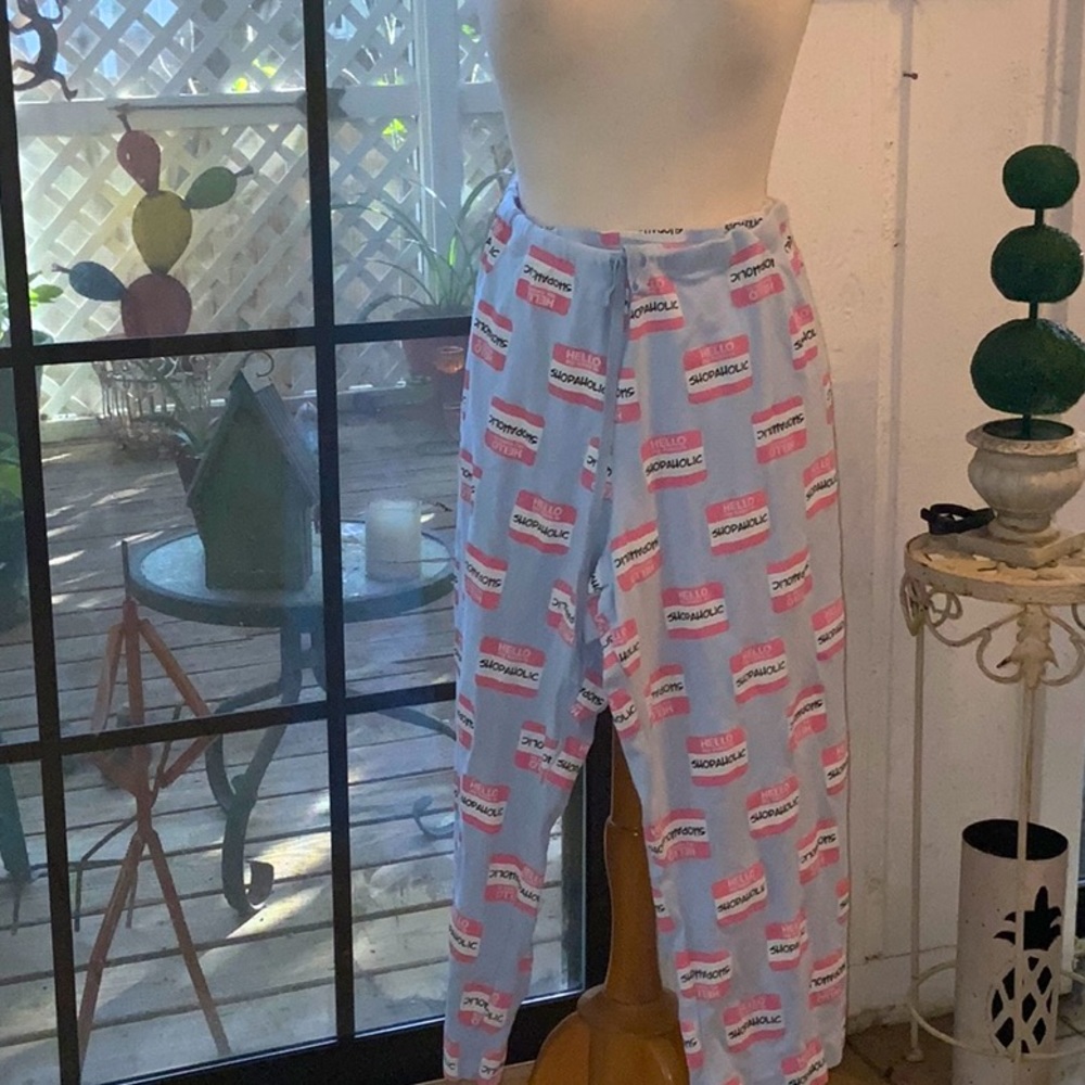 Fred is Red shopaholic pajamas XXL